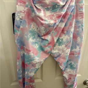 Daisy Fuentes Colorful Tie-Dye Leggings